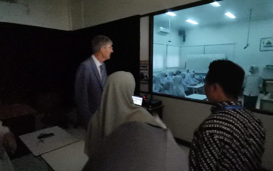 Unit PLP FKIP USK Terima Visitasi Asesor ASIIN di Laboratorium Microteaching